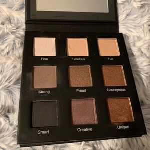 Realher neutral shadow palette